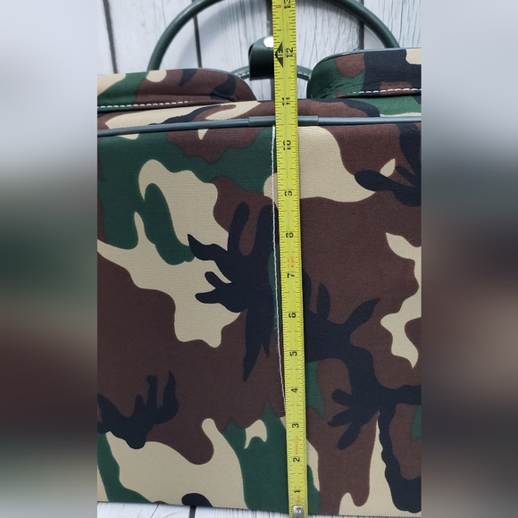 Large Capacity Carry-On Rolling Duffel Bag - Green Camo - Picture 10 of 13
